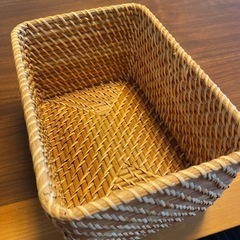 無印良品　ラタンボックス　Sサイズ　フタ付きの画像