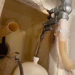 トイレの漏水直します!!即見積、即修理 - 生活トラブル