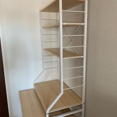 デスク付きラック収納(引越しのため8月20日まで)の画像