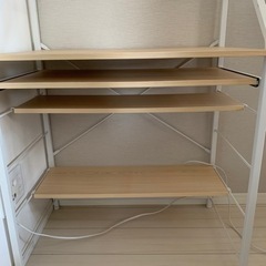 デスク付きラック収納(引越しのため8月20日まで)の画像
