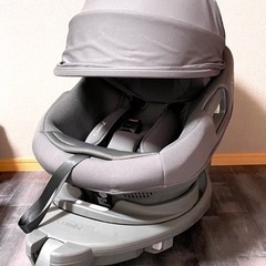 チャイルドシート combi TheS