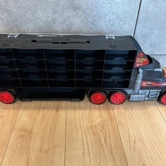 ミニカー収納トラックの画像