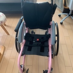 折りたたみ式車椅子