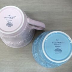未使用品 ウェッジウッド WEDGWOOD クイーンズウエア フェスティビティ マグカップ2点セット ブルー ピンク ペア 苫小牧西店の画像