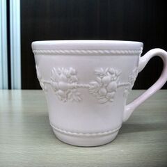未使用品 ウェッジウッド WEDGWOOD クイーンズウエア フェスティビティ マグカップ2点セット ブルー ピンク ペア 苫小牧西店の画像