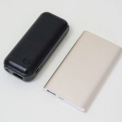(お受け渡しが決まりました)モバイルバッテリー　ライト機能付き　...