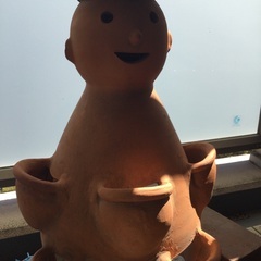 ストロベリーポット　ハニワくん差し上げます