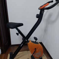 クロスバイク（家庭用フィットネスバイク）