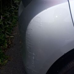 パッソ（2011年型）【ナビ・CDプレーヤー新品】 10万キロ走行　キズ有　スマートキーの画像