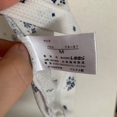 花柄タンクトップの画像