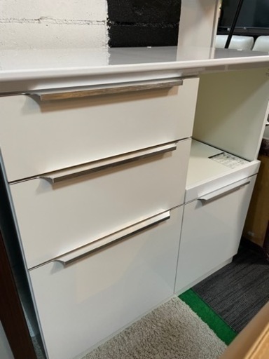 キッチンカウンター　収納棚