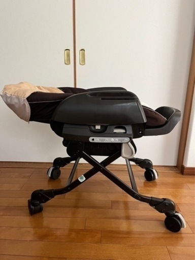 コンビ　ネムリラ　オートスイング　消毒済み