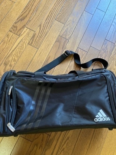 アディダス　ボストンバッグ　スポーツバッグ