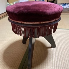 ピアノ椅子　丸椅子の画像