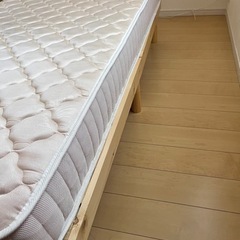 シングルベッド（マット&フレーム）の画像