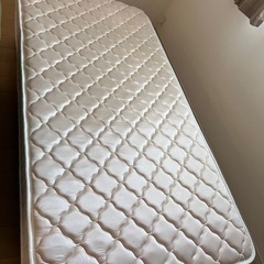 シングルベッド（マット&フレーム）の画像