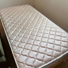 シングルベッド（マット&フレーム）