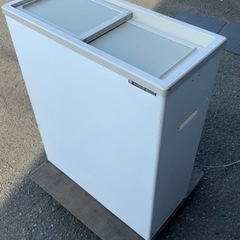 ジャンク品　サンデン冷凍ケース　1996年製　65L   100...