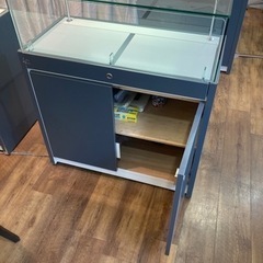 宝飾 ショーケース 収納付き(取りに来られる方限定 茨城県つくば市)の画像