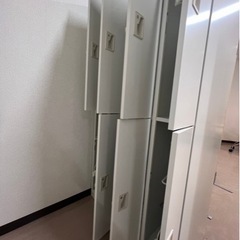 ロッカー（8ヶ所タイプ）の画像