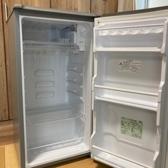 ✴︎ご相談中✴︎超美品！！小型冷蔵庫の画像