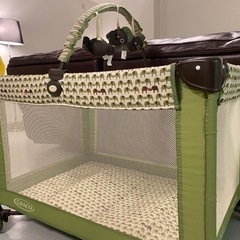 Graco社 Pack n Play(パックアンドプレイ)