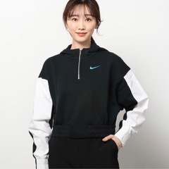 定価9000弱　タグ付き新品　NIKE ジャージ　半額以下‼️