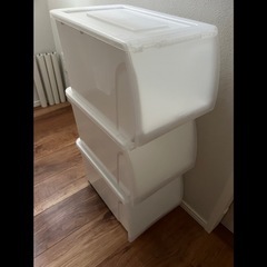 ニトリ　収納ケース　Nフラッテ　ハーフ　カラークリア