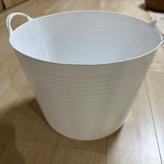 ニトリランドリーバスケット　取手一つ不備あり【決定】