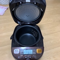 象印　3号炊き炊飯器の画像