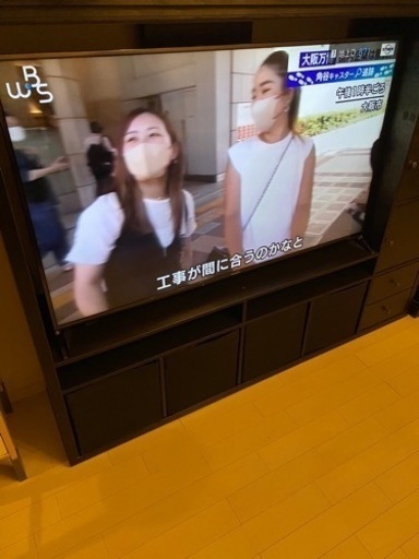 60型パナソニックハイビジョン液晶テレビ
