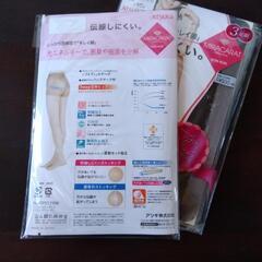 黒　ストッキング 4足　アツギの画像