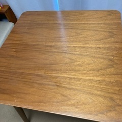 ダイニングテーブル　椅子なしの画像
