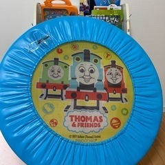 トーマストランポリン　＊穴あり