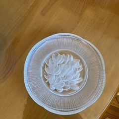 お皿です！ほぼ未使用品の画像
