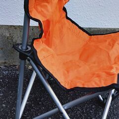 アウトドア　コンパクトチェア　椅子　ビーチ　キャンプ　海水浴　バーベキュー　ガーデニング　庭の画像