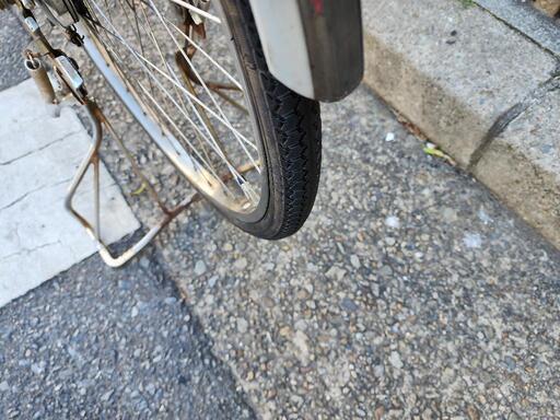 ??  ヤマハ  電動自転車  ２６インチ  3変速  8．1ah 4点  青  充電器  付き