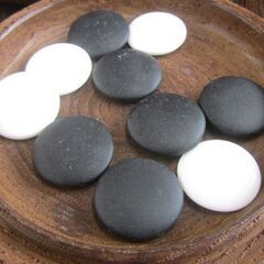 囲碁 碁石 硬質ガラス 栗材質の碁笥 札幌市北区屯田の画像