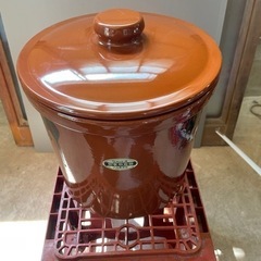 セトモノ　漬け物用容器
