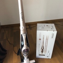 HITACHI スティッククリーナー　シャンパンゴールドの画像