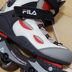 【受付終了】 FILA 245mm インライン&プロテクターお譲...