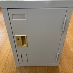 鍵付きロッカー　鍵2本付き