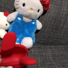 SANRIO　ラバーコインケースとHelloKitty筆箱の画像
