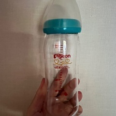 哺乳瓶　ガラス　Pigeonの画像