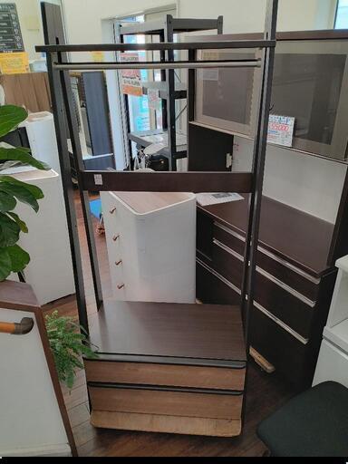 ★値下げしました❗【ニトリ】ニーズ3　ハンガーラック　2段引き出し収納付きラック　幅約83cm ?自社配送時?代引き可?※現金、クレジ