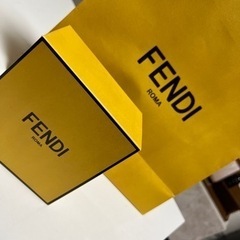 FENDI ブラックキーチャームの画像