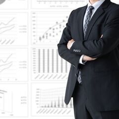 年休125日！年収400〜600万！【未経験からWebマーケティングにチャレンジ！！】の画像