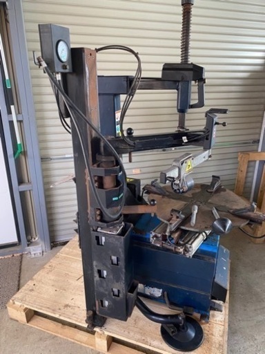 タイヤチェンジャー　バンザイ　自動車　整備　工具