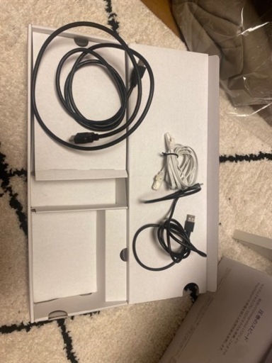 PS5ディスク版箱、説明書、ケーブル付き
