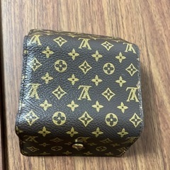 6連三つ折り財布　状態が良くありません。の画像